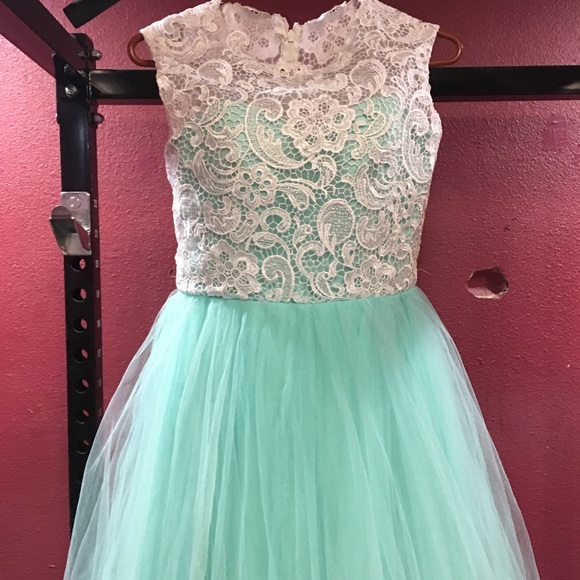 Dresses & Skirts - Prom Dress